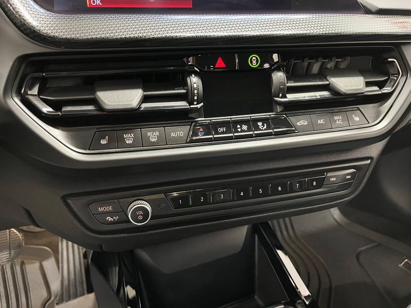 BMW 118 bild 20