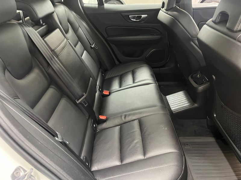 Volvo V60 bild 19