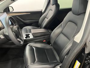 Tesla Model Y bild 10