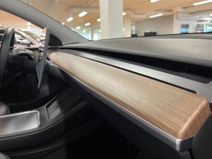 Tesla Model Y bild 17