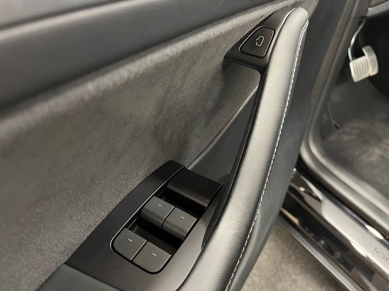 Tesla Model Y bild 11