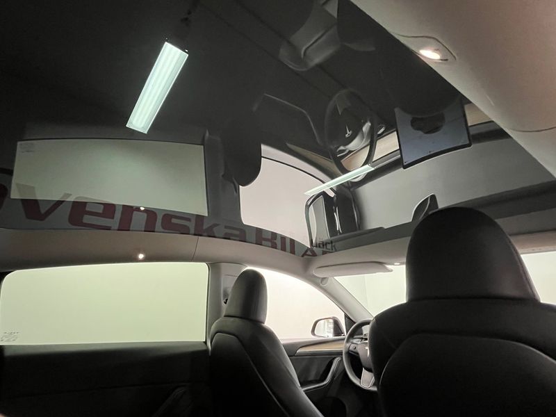 Tesla Model Y bild 15