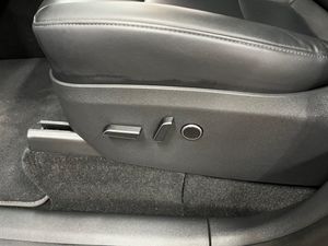 Tesla Model Y bild 12