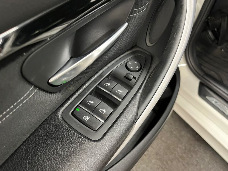 BMW 320 bild 11