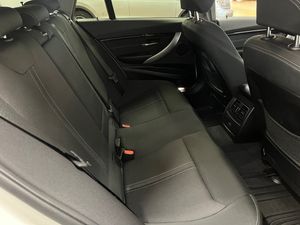BMW 320 bild 20