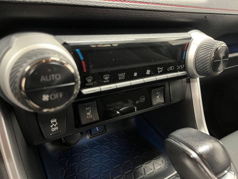 Toyota RAV4 bild 18