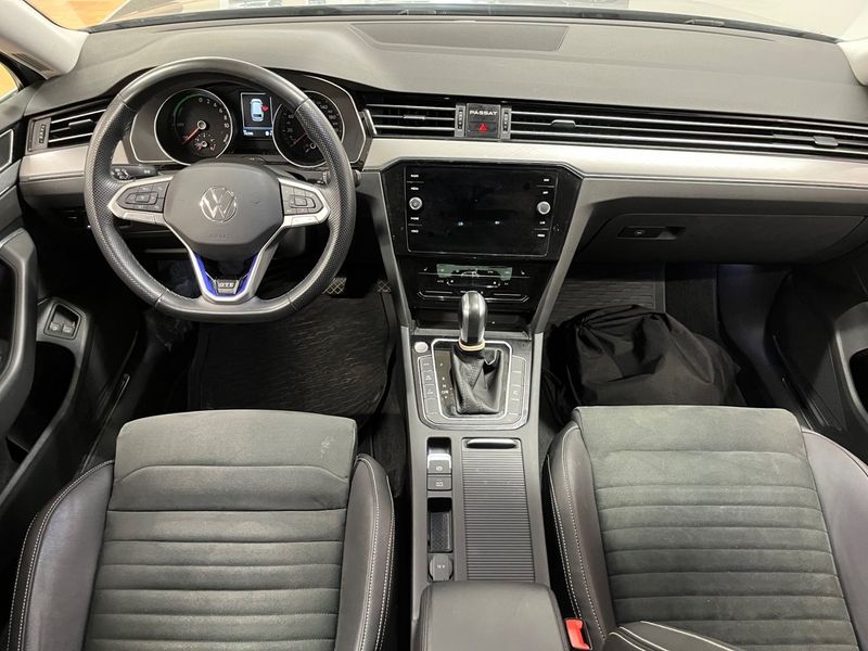 Volkswagen Passat bild 14