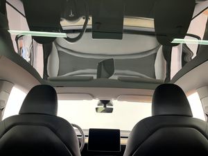 Tesla Model Y bild 13