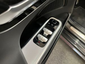 Mercedes E300 bild 12