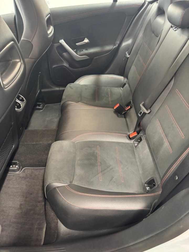 Mercedes CLA200 bild 13