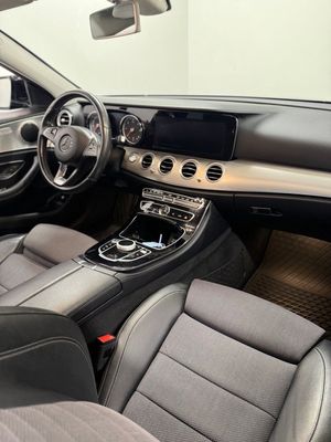 Mercedes E200 bild 14
