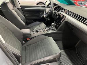Volkswagen Passat bild 21