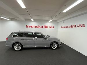 Volkswagen Passat bild 8