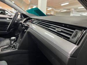 Volkswagen Passat bild 20