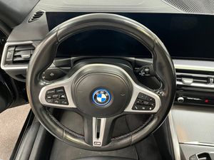 BMW i4 bild 17