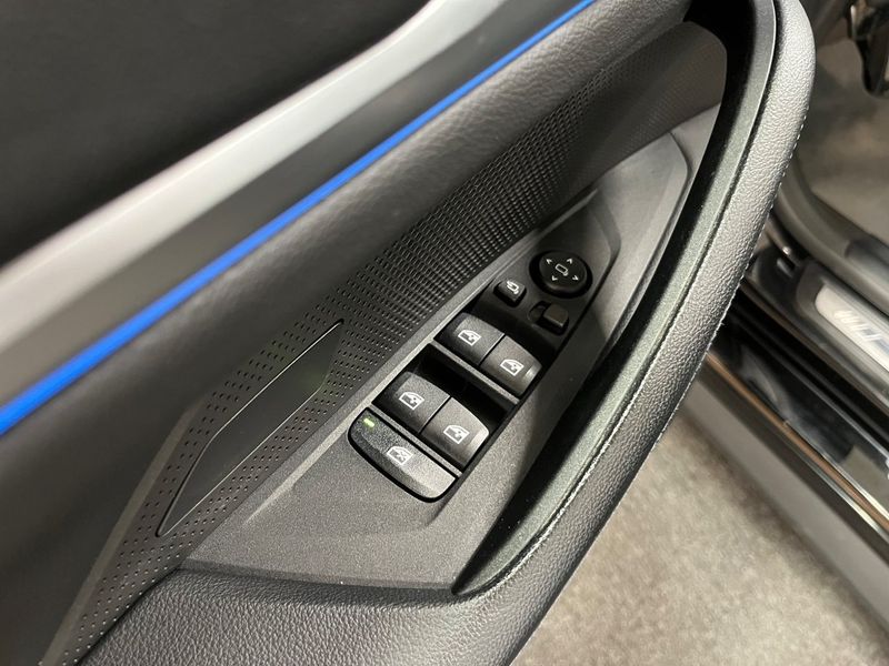 BMW i4 bild 14