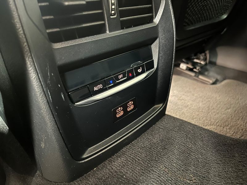 BMW i4 bild 29