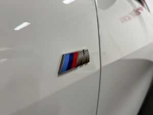 BMW i4 bild 13