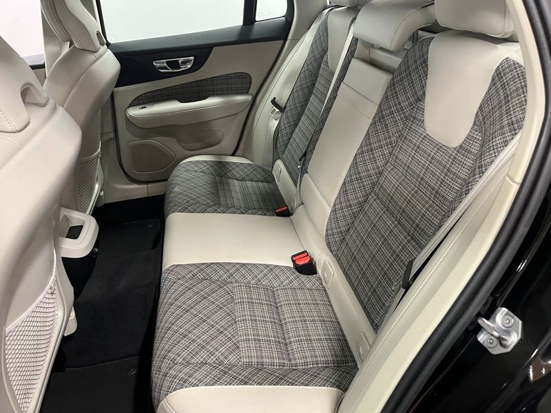 Volvo V60 bild 24
