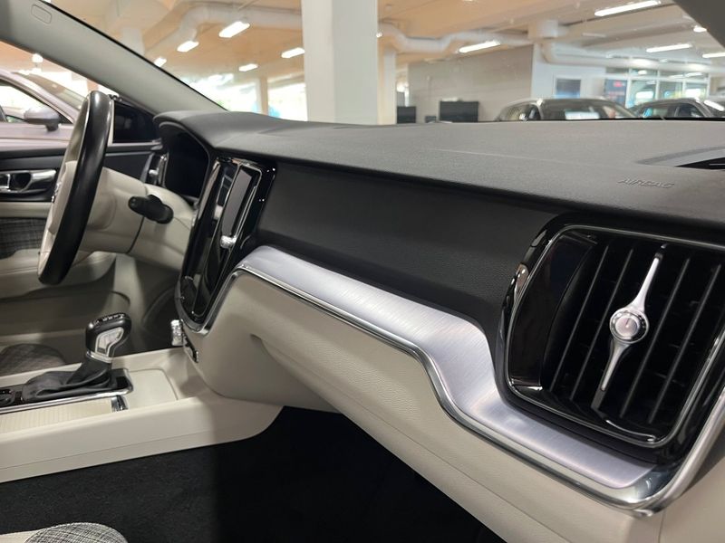 Volvo V60 bild 18