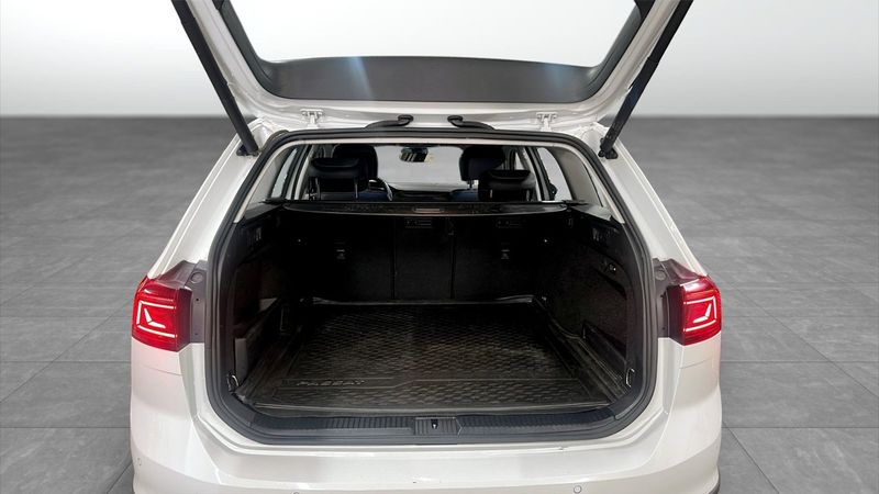 Volkswagen Passat bild 12