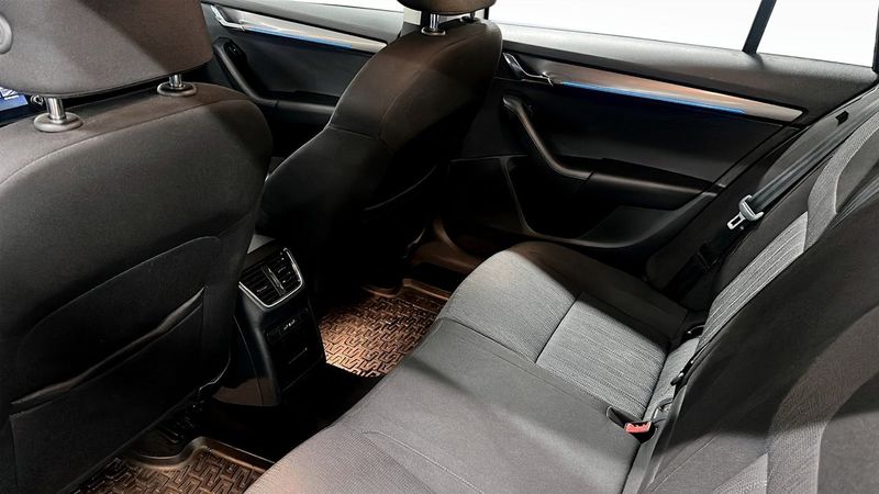 Skoda Octavia bild 11