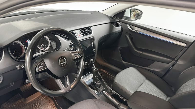 Skoda Octavia bild 7