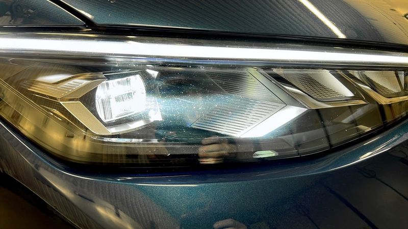 Volkswagen Passat bild 16