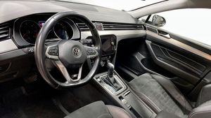 Volkswagen Passat bild 7