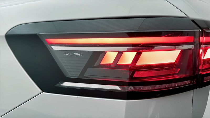 Volkswagen Passat bild 19