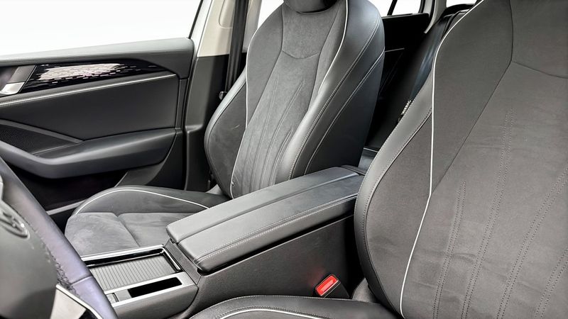 Volkswagen Passat bild 8