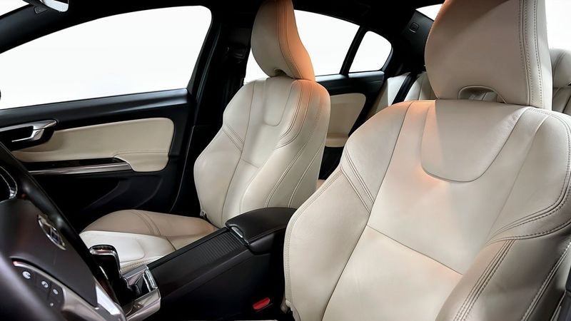 Volvo S60 bild 8