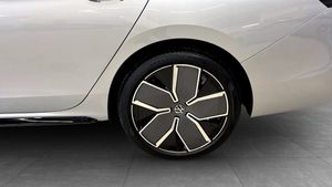 Volkswagen Passat bild 6