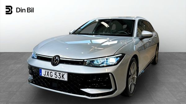 Volkswagen Passat R-Line eHybrid DSG Edition/Drag/P-värmare - 2026