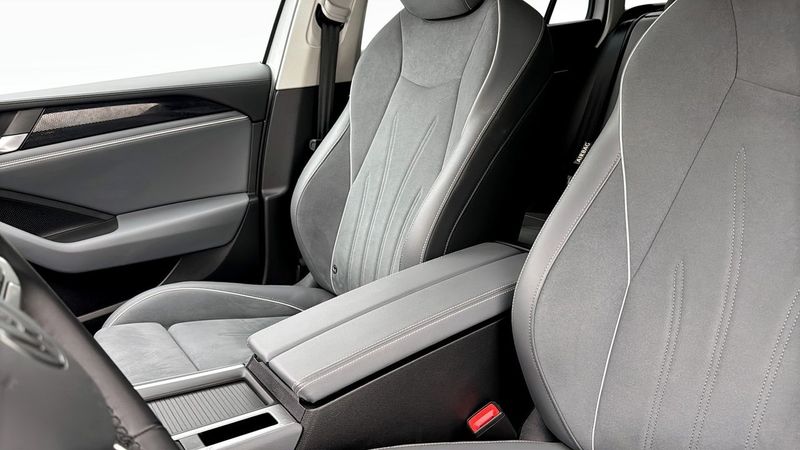 Volkswagen Passat bild 8