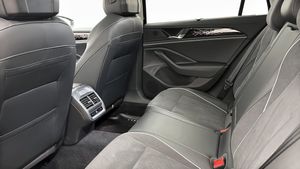 Volkswagen Passat bild 11