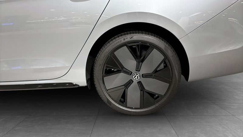 Volkswagen Passat bild 6
