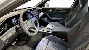 Volkswagen Passat bild 7