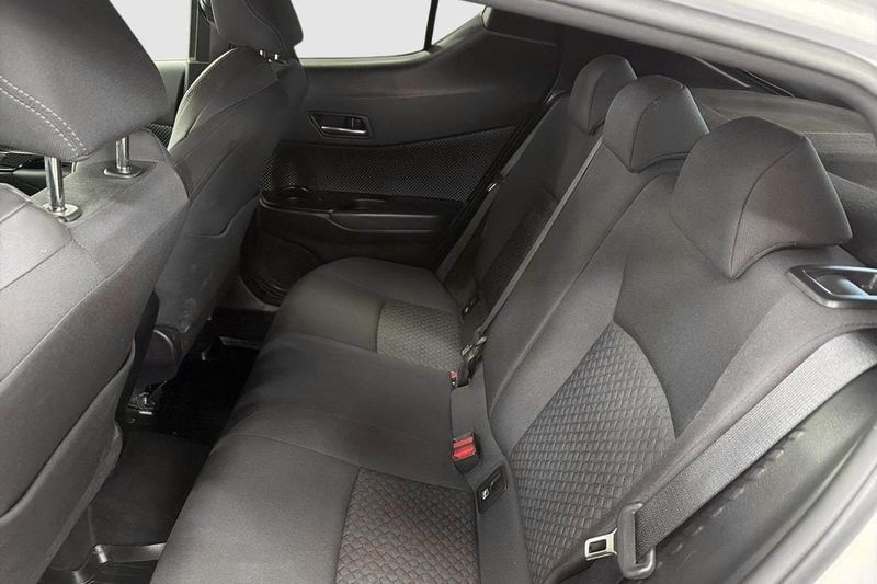 Toyota C-HR bild 8