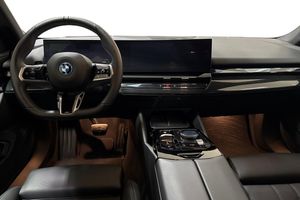BMW 530 bild 8