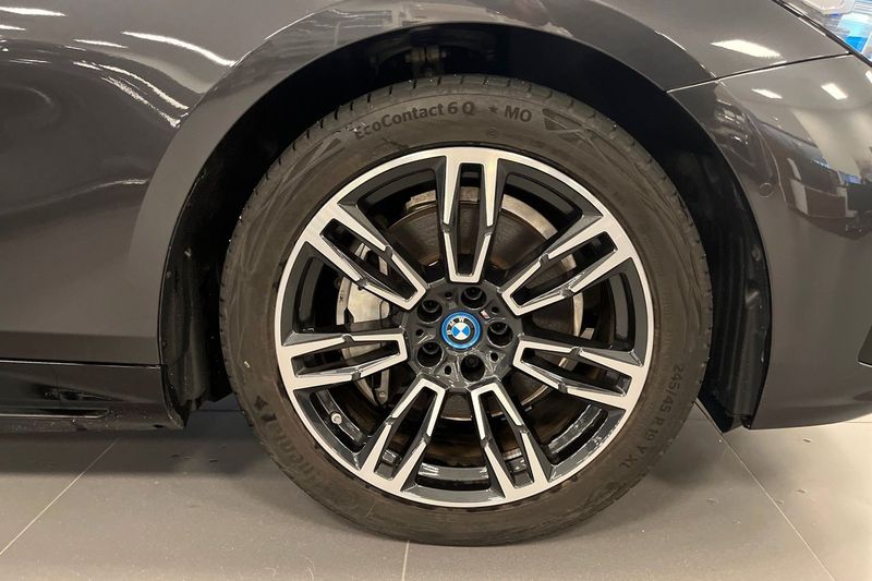 BMW i5 bild 15
