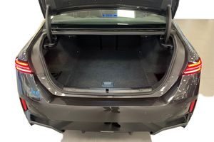 BMW i5 bild 10