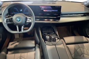 BMW 530 bild 8