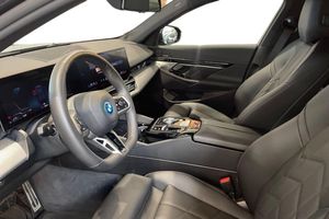 BMW 530 bild 12