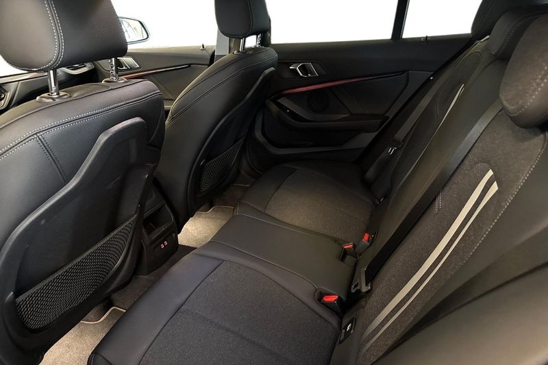BMW 118 bild 15