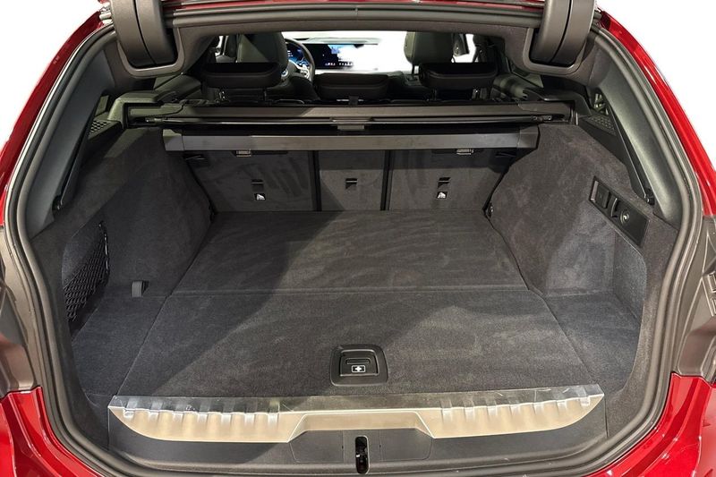 BMW 330 bild 12