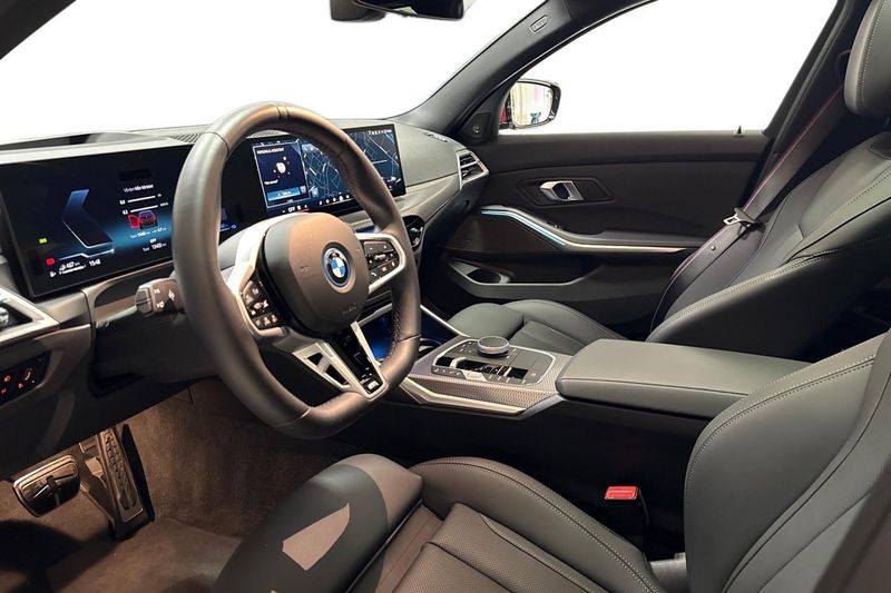 BMW 330 bild 14