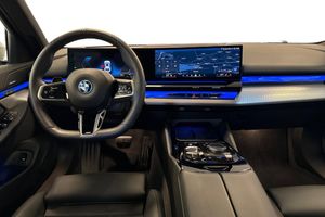 BMW 530 bild 8