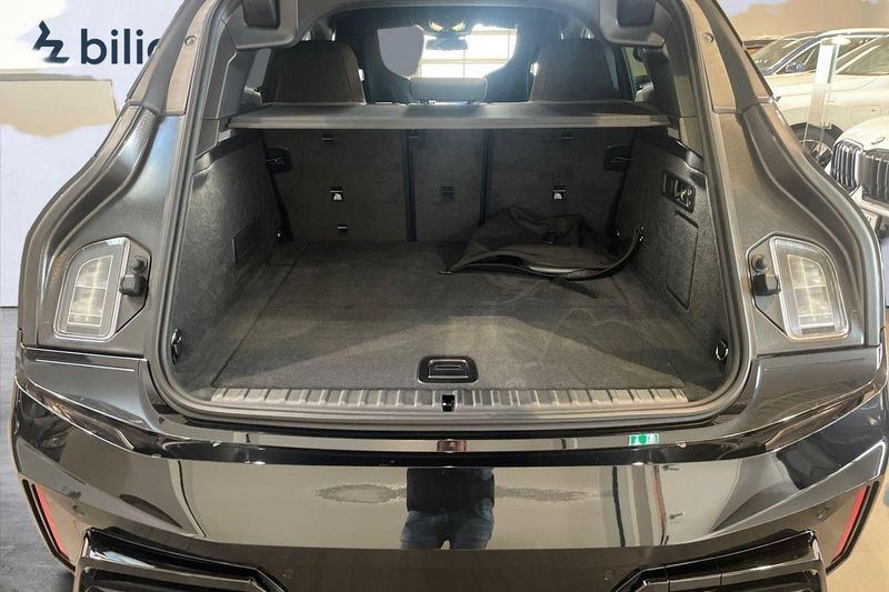 BMW iX bild 10