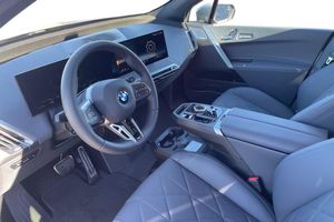 BMW iX bild 12